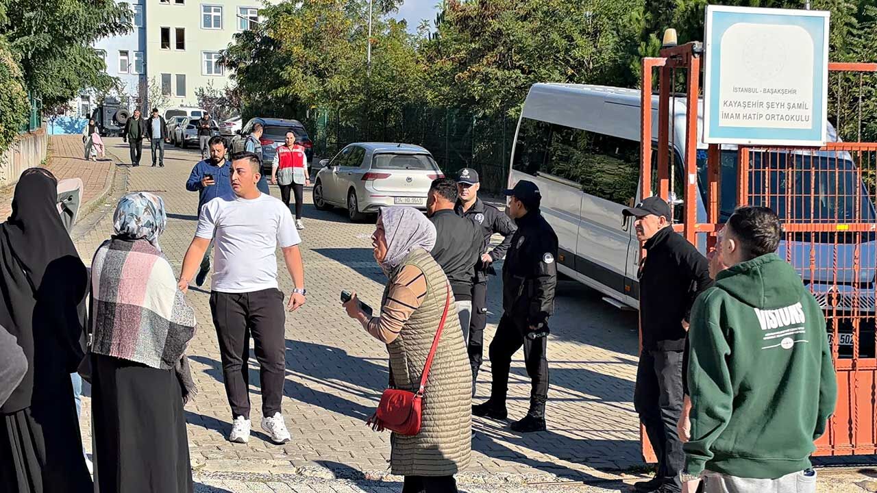 Okulda Biçakli Saldiri 8 Yarali (5)