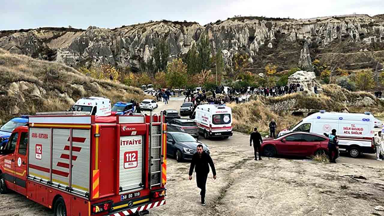 Peri̇bacasi Çöktü (1)