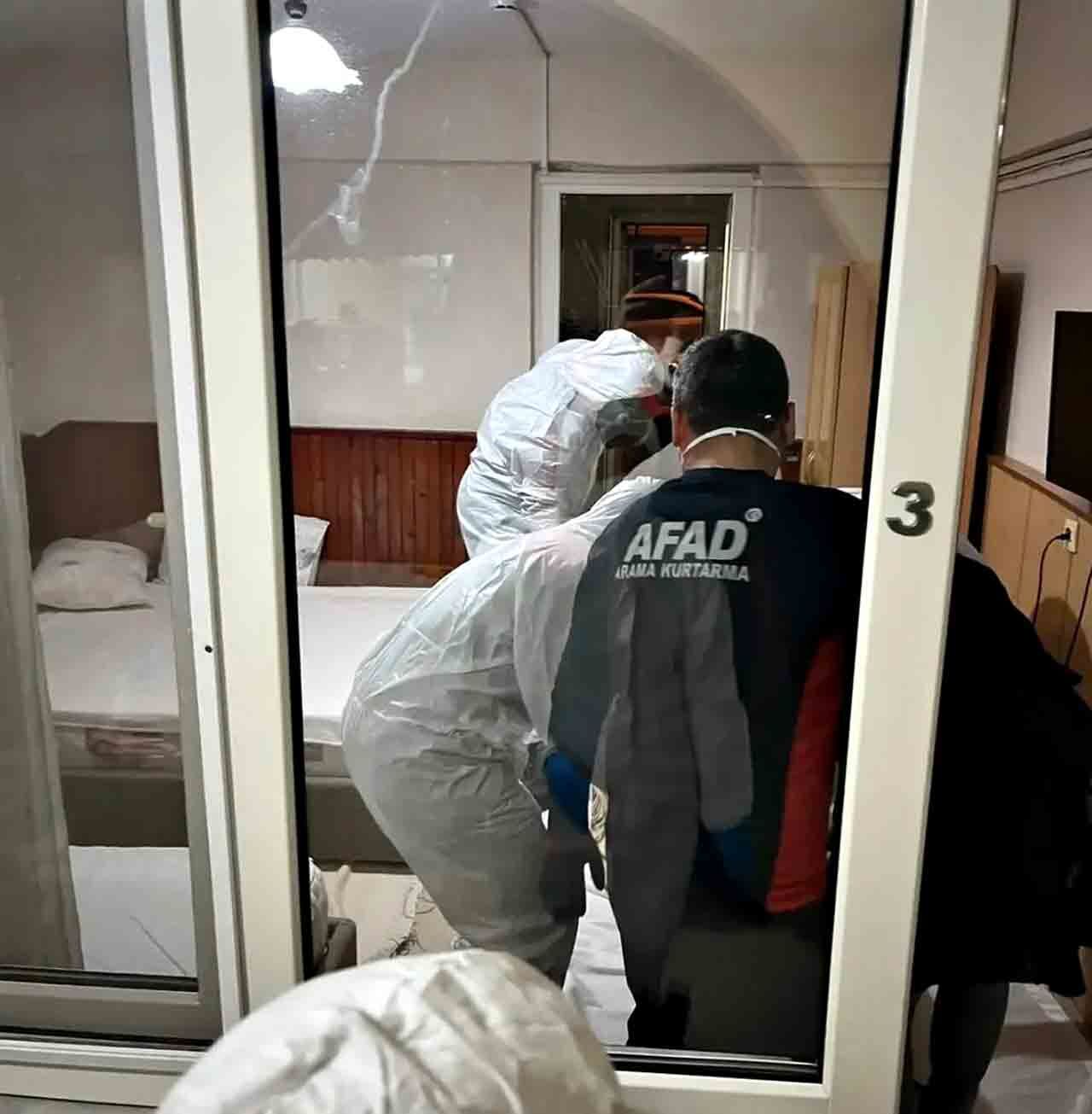 Şi̇fa Ararken Öldüler (1)