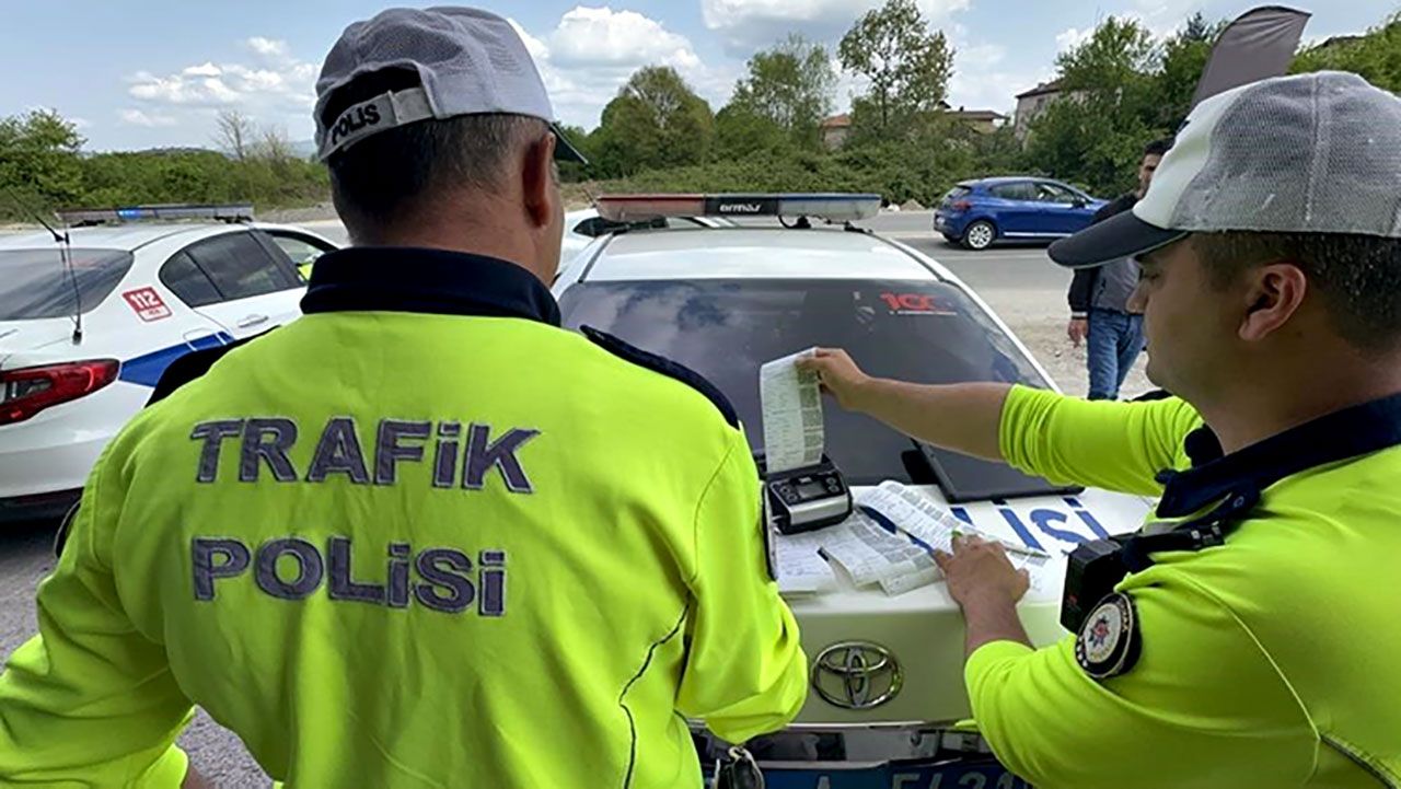Trafik denetimlerinde ceza yağdı! 268 araç men edildi